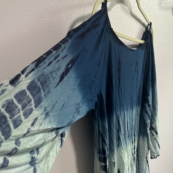 Blue Dip-Dye Cold Shoulder Long Sleeve Top - Picture 11 of 12